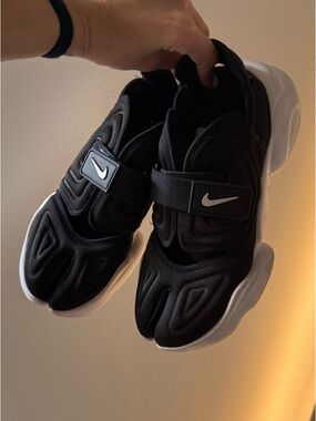 Nike Aqua Air Rift Tabi 8